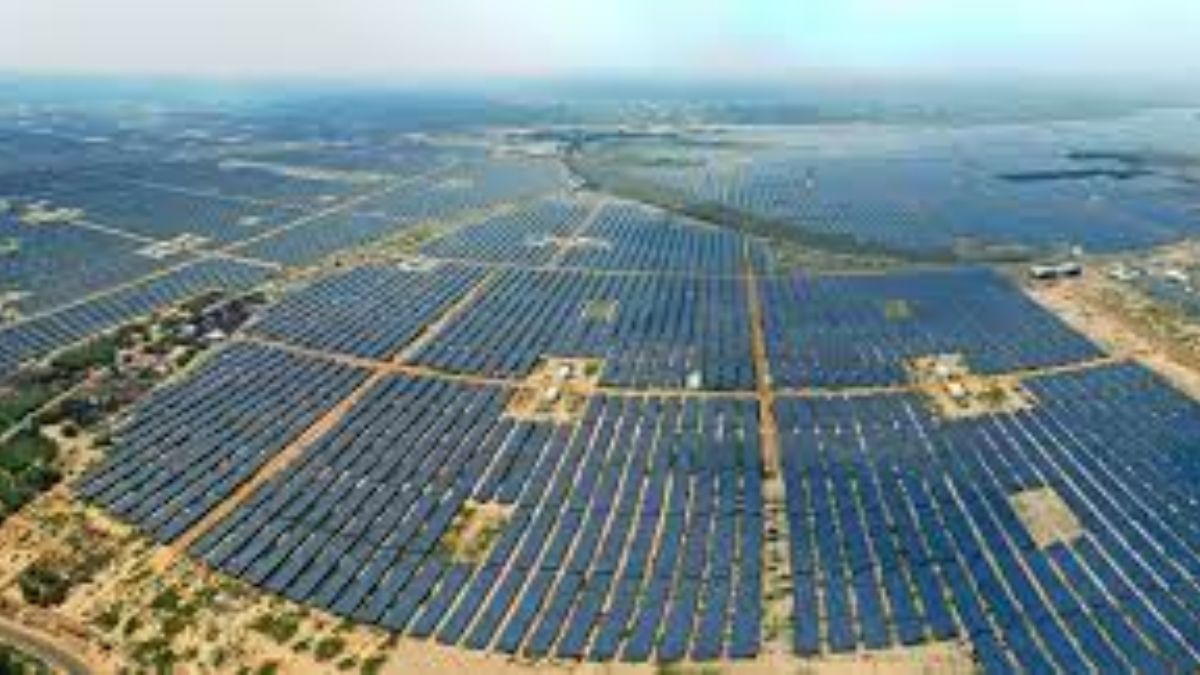 totalenergies-likely-to-invest-in-adani-greens-projects-report